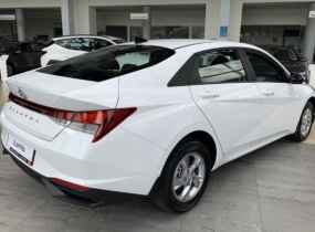 Hyundai Elantra 1.6 Comfort MT