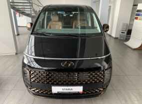 Hyundai Staria 2.2 CRDi 7-Top Bronze n/BCA