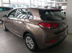 Hyundai i30 1.5 Comfort 6AT