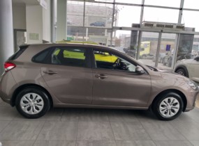 Hyundai i30 1.5 Comfort 6AT