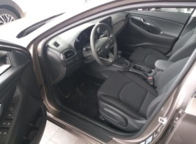 Hyundai i30 1.5 Comfort 6AT