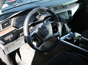 Audi e-tron 2020