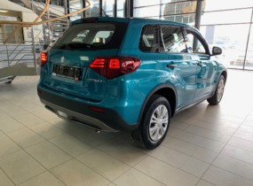 SUZUKI Vitara 1.6L 2WD GL 6AT