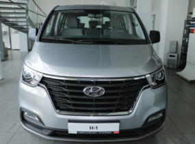 Hyundai H-1 2.5 8-Business 5AT