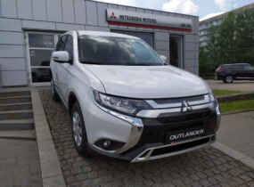 Mitsubishi Outlander Invite