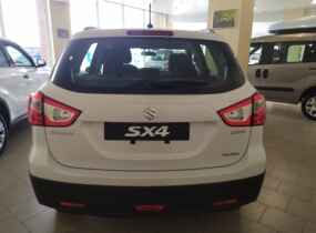 SUZUKI New SX4 1.6L 4WD GL 5MT
