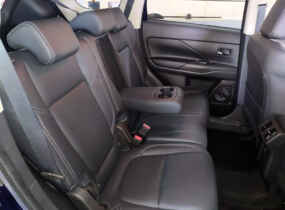Mitsubishi Outlander Ultimate 2,4