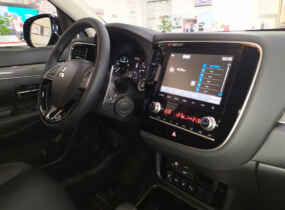 Mitsubishi Outlander Ultimate 2,4