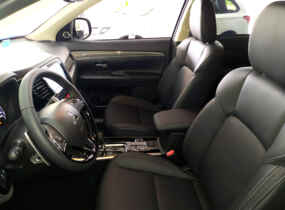 Mitsubishi Outlander Ultimate 2,4