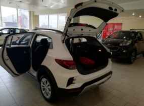 KIA RIO X