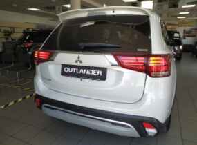 Mitsubishi Outlander Ultimate 2.4 CVT