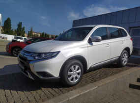 Mitsubishi Outlander Inform 2,0