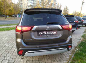 Mitsubishi Outlander Ultimate 2.4 CVT