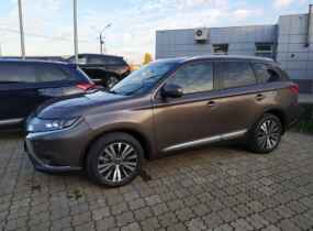 Mitsubishi Outlander Ultimate 2.4 CVT