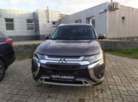 Mitsubishi Outlander Ultimate 2.4 CVT