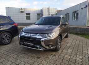 Mitsubishi Outlander Ultimate 2.4 CVT