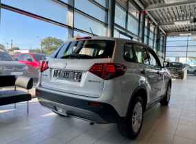 Suzuki Vitara 1.6L 2WD GL 5MT