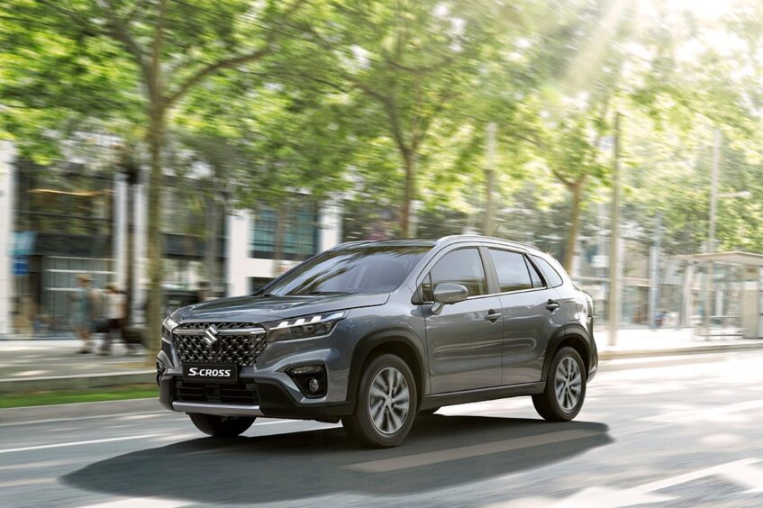 Suzuki презентує новий S-CROSS