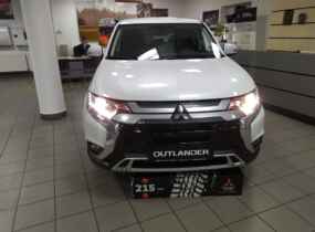 MITSUBISHI Outlander Invite