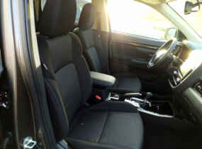 MITSUBISHI Outlander Invite 2.0 CVT