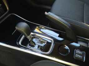 MITSUBISHI Outlander Invite 2.0 CVT