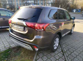 MITSUBISHI Outlander Invite 2.0 CVT