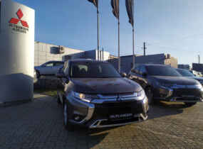 MITSUBISHI Outlander Invite 2.0 CVT