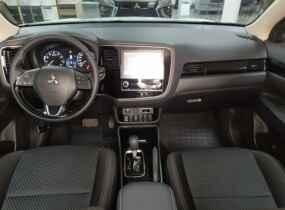 MITSUBISHI Outlander 2.0 CVT Invite