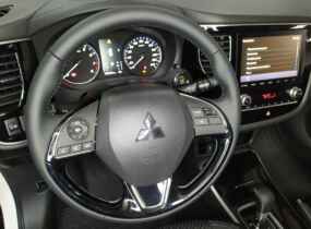 MITSUBISHI Outlander 2.0 CVT Invite