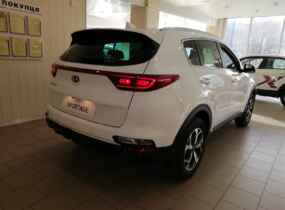 KIA Sportage Comfort + AT