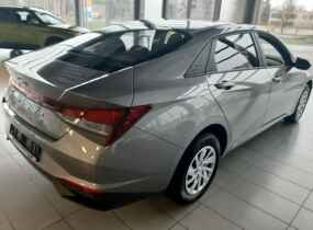 HYUNDAI ELANTRA CN7 1.6 ACTIVE AT