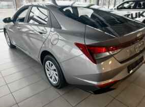 HYUNDAI ELANTRA CN7 1.6 ACTIVE AT