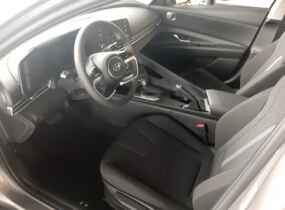HYUNDAI ELANTRA CN7 1.6 ACTIVE AT