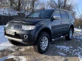 Mitsubishi Pajero Sport