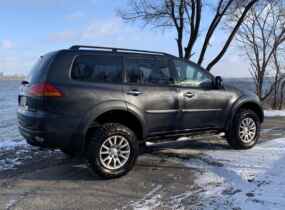 Mitsubishi Pajero Sport