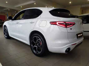 Alfa Romeo Stelvio 2021