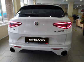 Alfa Romeo Stelvio 2021