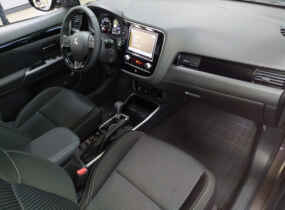 MITSUBISHI Outlander 2.0 CVT Invite