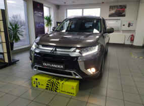 MITSUBISHI Outlander 2.0 CVT Invite