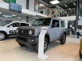 Suzuki New Jimny 1.5L AT GLX
