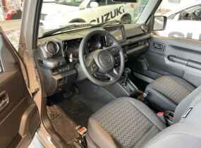 Suzuki New Jimny 1.5L AT GLX