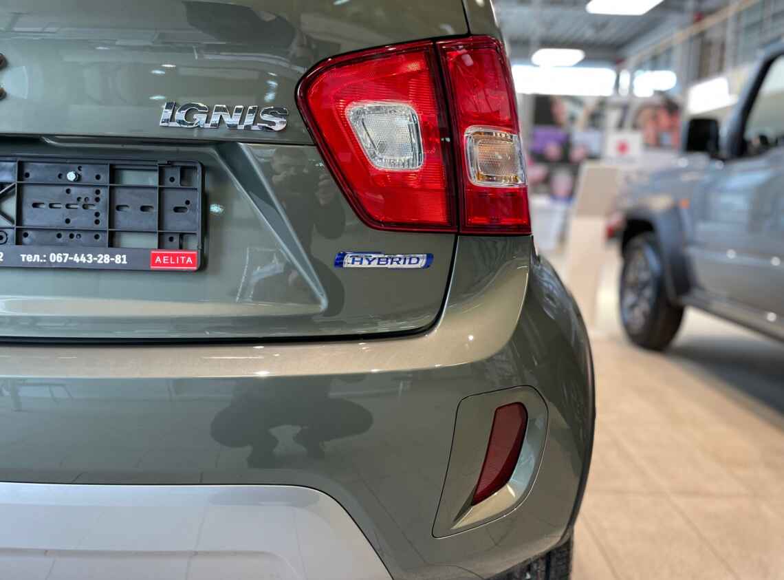 Suzuki Ignis 1.2i Dualjet CVT (83 л.с.) Hybrid GLX 2021 Suzuki Ignis 1.2i Dualjet CVT (83 л.с.) Hybrid GLX 2021
