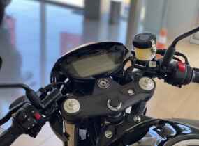 SUZUKI SV650X