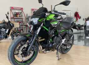 KAWASAKI Z650