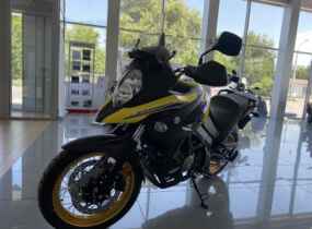 SUZUKI V-STROM 650