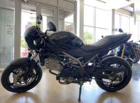 SUZUKI SV650X