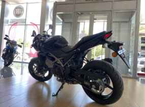 SUZUKI SV650X