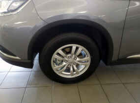 Mitsubishi Outlander 2.0 CVT Intense