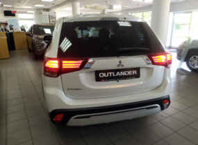 Mitsubishi Outlander 2.0 CVT Invite