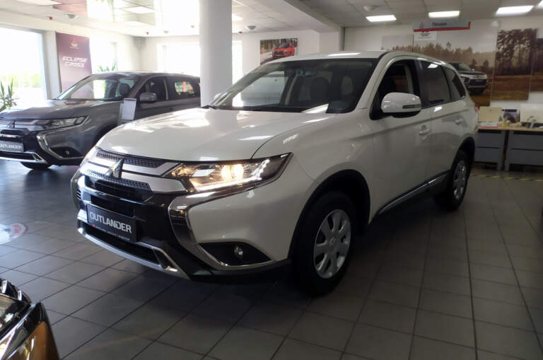 Mitsubishi Outlander 2.0 CVT Invite